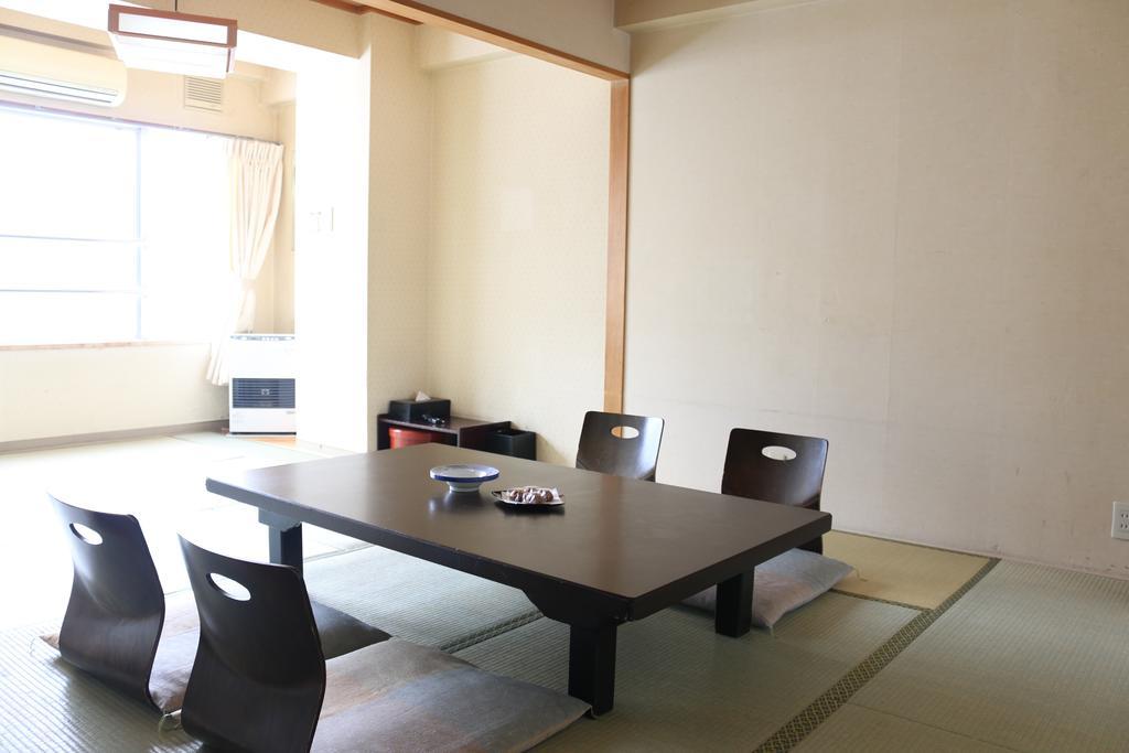 Hotel Sankeien Sapporo Pokoj fotografie